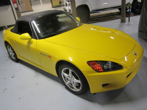 2002 honda s2000 base convertible 2-door 2.0l