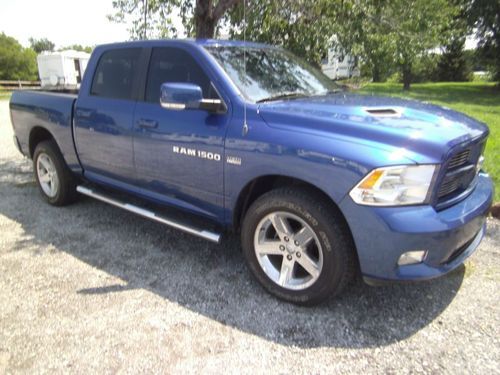 2011 dodge ram 1500 slt sport crew cab - 4x4 hemi 5.7l 4wd- loaded with options