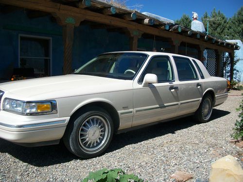 1996 Lincoln Town Car Cartier Sedan 4-Door 4.6L, US $7,500.00, image 2
