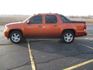 Low mile 2007 ltz avalanche!!!!! loaded low reserve rare copper!!!!!!