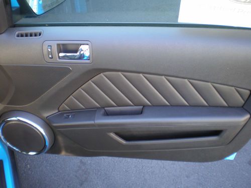 2010 Ford Mustang  Coupe 2-Door 4.0L premium 5spd, leather super low miles,5k, US $17,995.00, image 10