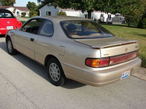 1994 Toyota Camry LE Coupe 2-Door 2.2L, image 7
