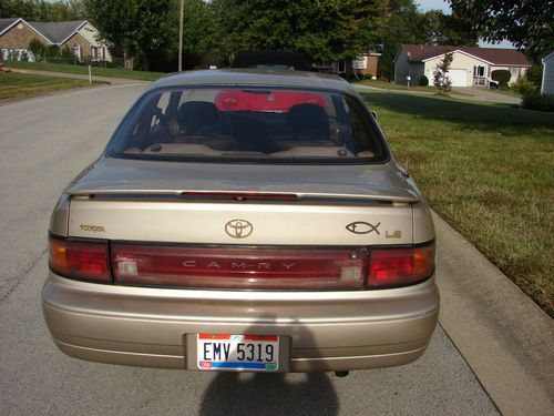 1994 Toyota Camry LE Coupe 2-Door 2.2L, image 8