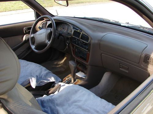 1994 Toyota Camry LE Coupe 2-Door 2.2L, image 9