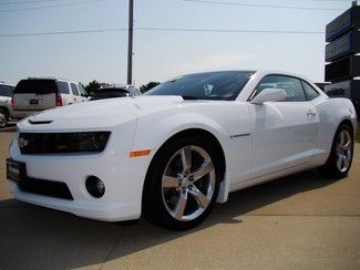 2011 chevy camaro white 2ss!low miles shift paddles! heated seats!20inch wheels