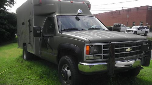 1990 chevrolet sierra pickup truck 4x4 diesel 3,110 miles!!! low miles!!!