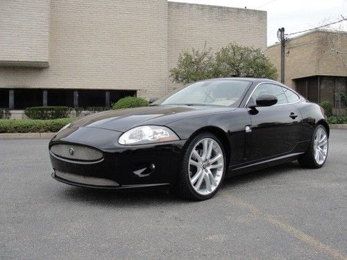 Beautiful 2007 jaguar xk coupe, loaded with options, just serviced