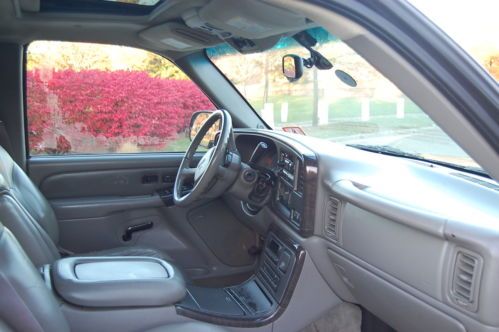 2001 GMC Yukon XL 1500 Denali Sport Utility 4-Door 6.0L, image 10