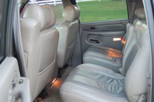 2001 GMC Yukon XL 1500 Denali Sport Utility 4-Door 6.0L, image 13