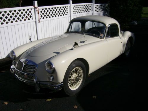 1959 mga coupe, model 1600, maltisse white