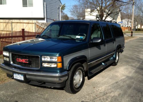 1995 gmc suburban 1500 4wd 5.7v8 - good engine, transmission, body