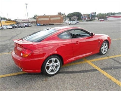 Hyundai tiburon good shape red exterior runs great