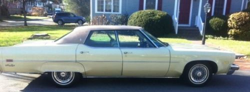 1974 oldsmobile sedan, 8 cylinder no rust, olds sedan, classic car