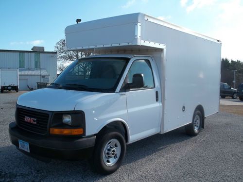 2011 gmc savana 3500 base cutaway van 2-door 4.8l