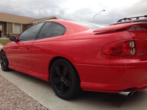 2004 pontiac gto base coupe 2-door 5.7l