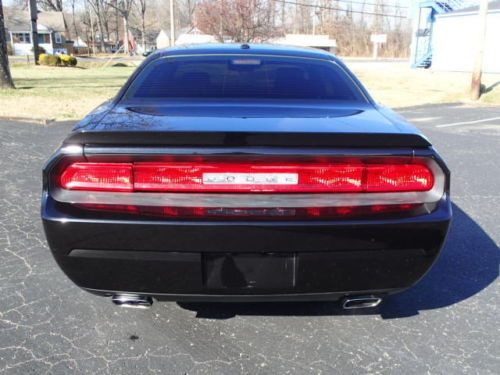 2010 Dodge Challenger RT, salvage, runs and drives, HEMI, coupe, image 8