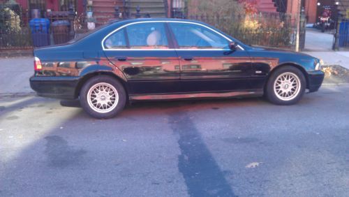 2002 BMW 525i Base Sedan 4-Door 2.5L, image 2