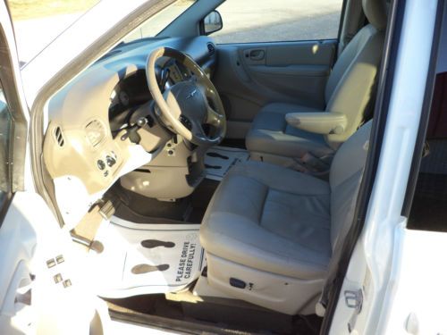 2007 CHRYSLER TOWN & COUNTRY WHEELCHAIR/HANDICAP SIDE ENTRY CONVERSION RAMP VAN, US $11,900.00, image 6