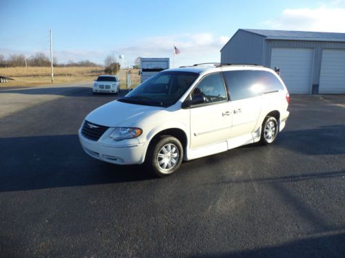 2007 CHRYSLER TOWN & COUNTRY WHEELCHAIR/HANDICAP SIDE ENTRY CONVERSION RAMP VAN, US $11,900.00, image 15