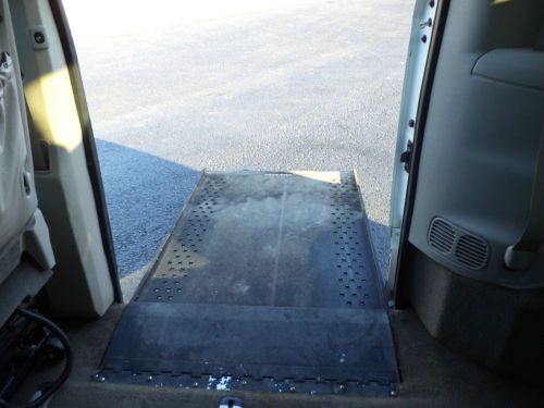 2007 CHRYSLER TOWN & COUNTRY WHEELCHAIR/HANDICAP SIDE ENTRY CONVERSION RAMP VAN, US $11,900.00, image 22