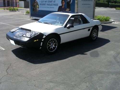 1985 pontiac fiero se, 2.8l v6 engine with 4 speed manual transmission