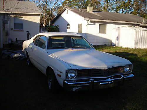 1976 dodge dart sport( bicentenial)