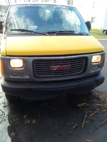 1999 gmc savana 3500 base standard cargo van 3-door 5.7l