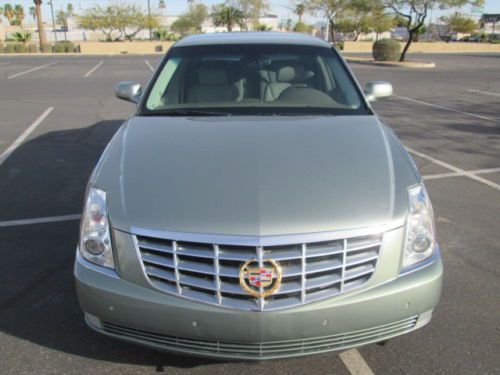 Cadillac dts biarritz package *low miles*