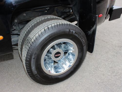 6.6L Diesel DRW SLE Leather OnStar Rear DVD Bose Running Boards Dually 4x4 MP3, image 9