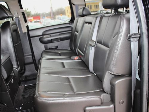 6.6L Diesel DRW SLE Leather OnStar Rear DVD Bose Running Boards Dually 4x4 MP3, image 17