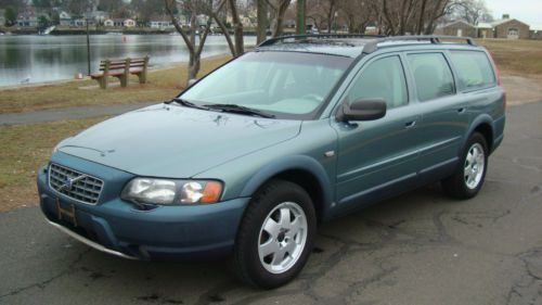 2001 volvo v70 x/c wagon, awd, full power, moon roof, needs some tlc, no reserve