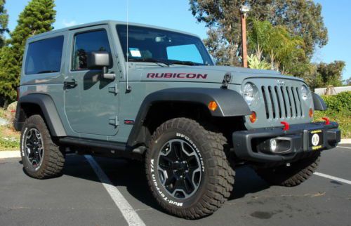 2013 jeep wrangler rubicon 10th anniversary limited edition 3800 miles! mint!