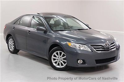 5-day *no reserve* &#039;11 camry xle nav jbl sound back-up leather roof carfax 32mpg