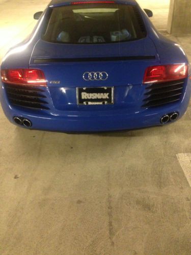 Audi r8 2009 v8 automatic rare blue excellent condition 6700 miles