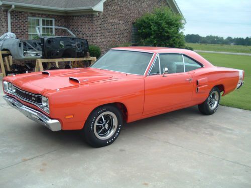 Rotissorie restored 1969 dodge super bee-383-4-speed-hemi orange-numbers match