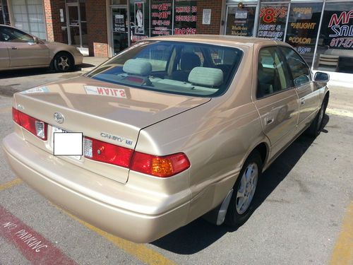 2000 toyota camry le sedan 4-door 2.2l