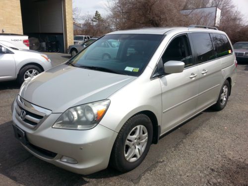 2005 honda odyssey touring edition