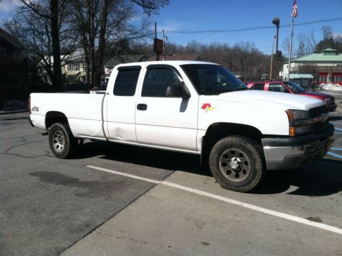 2005 chevy 4x4 silverado 1500 ext cab 5.3 v8 auto runs drives good clear title