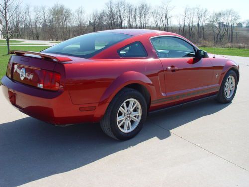 2006 FORD MUSTANG - SHARP CAR - FUN TO DRIVE - GREAT MPG's - GREAT PRICE !!!!, US $7,500.00, image 4