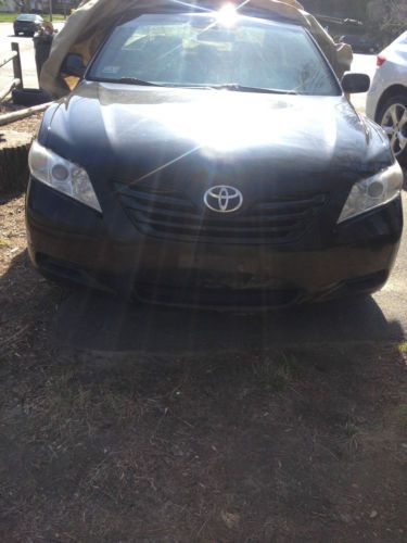 2008 Toyota Camry LE Sedan 4-Door 2.4L, image 2