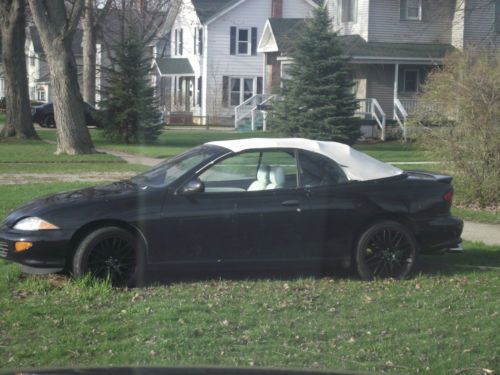 1995 chevy z24 cavalier convertable  black  white leather interior