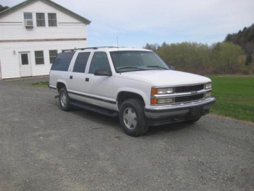 1999 chevrolet gmc surburban low miles 109000k miles