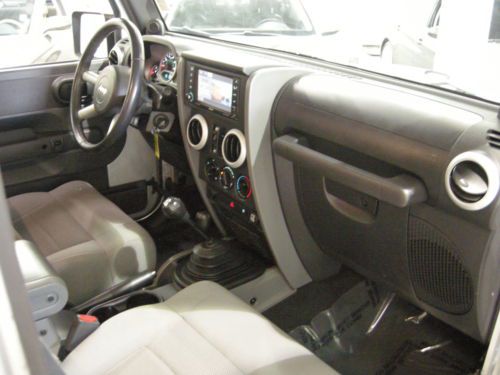 2009 UNLIMITED SAHARA 4X4 HARD TOP NAVI CARFAX CERTIFIED SPOTLESS FLORIDA BEAUTY, US $23,988.00, image 28