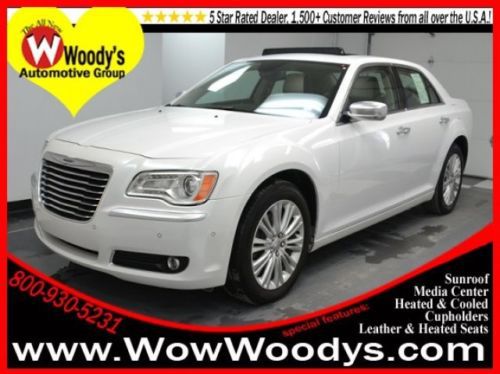 V8 hemi awd sunroof, leather &amp; heated/vented seats navigation remote start