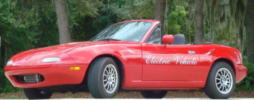Electric car, converted 1991 miata, daily driver, no gas required, new red paint