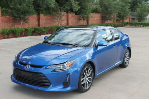 2014 scion tc sports coupe 2k miles auto panoramic roof alloys --  free shipping