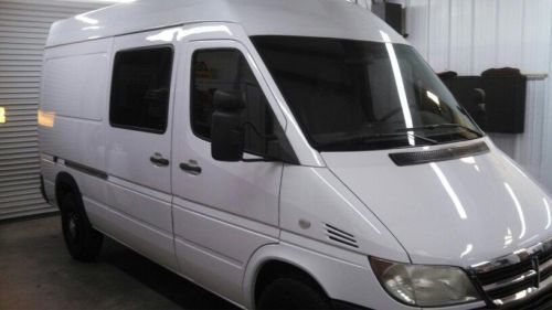 2005 dodge sprinter 2500 140in.wheelbase high roof  2.7l diesel