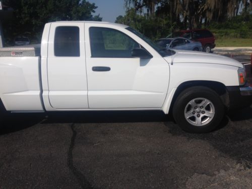 2005 dodge dakota slt extended cab pickup 4-door 3.7l