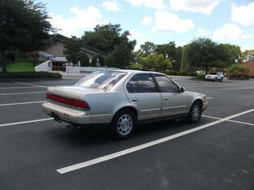 1991 Nissan Maxima GXE Sedan 4-Door 3.0L, US $2,450.00, image 6