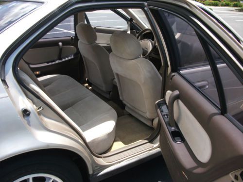 1991 Nissan Maxima GXE Sedan 4-Door 3.0L, US $2,450.00, image 17